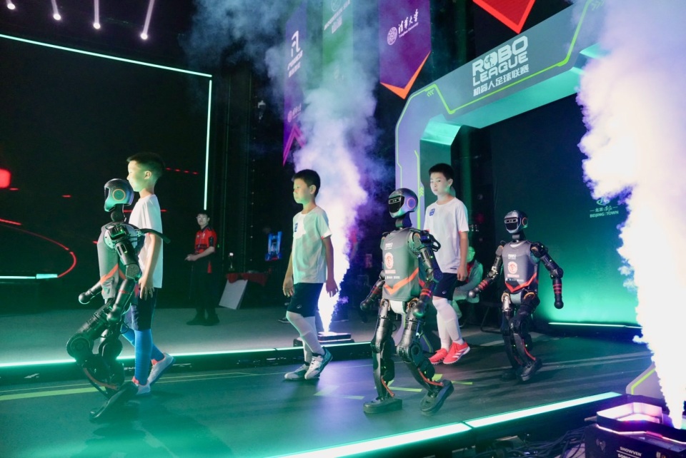 他们不仅在 他们不仅在