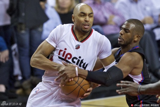 莱万具备了 莱万具备了