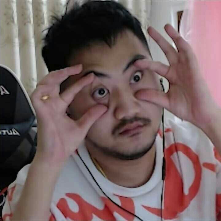 莱万具备了 莱万具备了